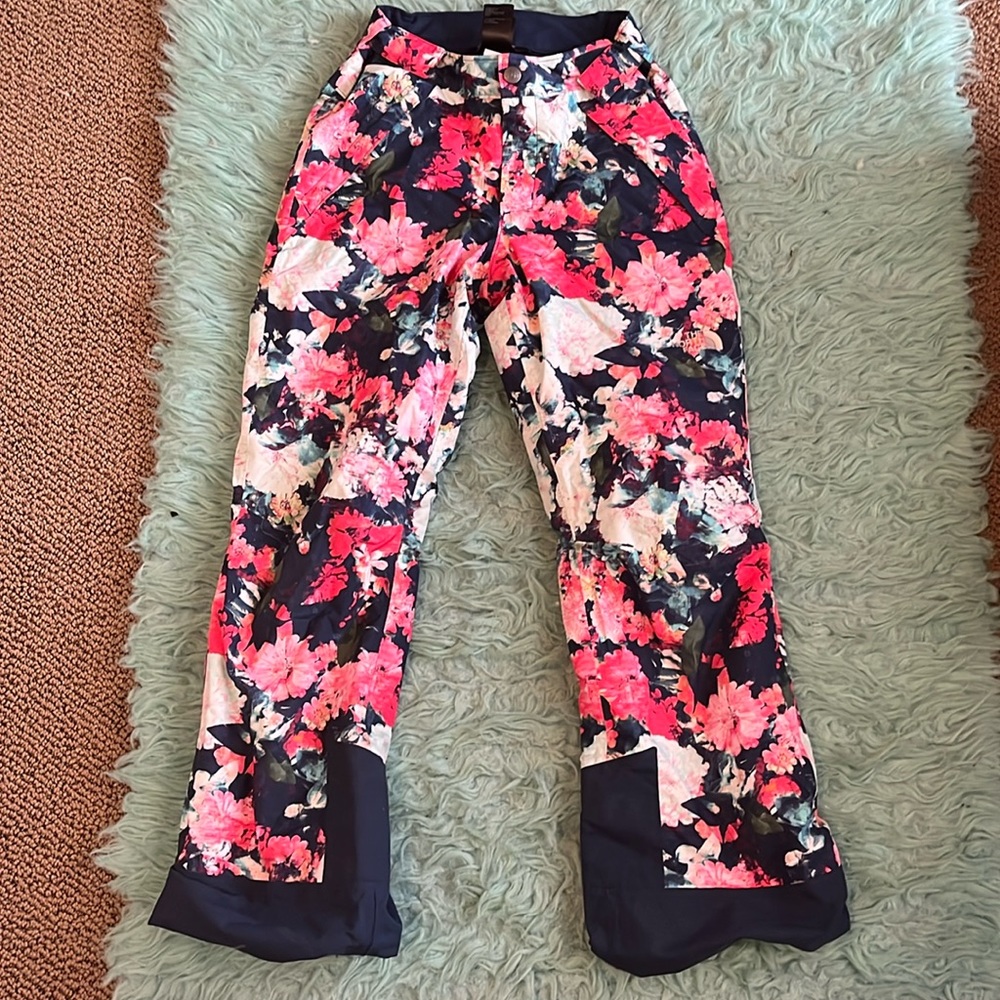 Patagonia, 10/12, Navy Blue with flowers Ski/Snowboard/ Snow pants.